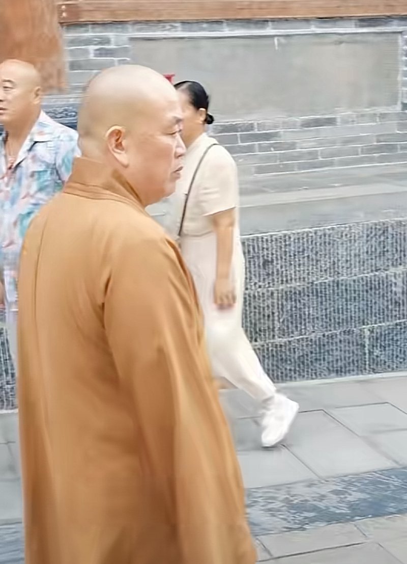 寺庙祈福：中国传统文化的深厚积淀